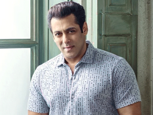 सलमान के केस की सुनवाई से हटे जज:हिरण शिकार मामले में होनी थी सुनवाई, सहआरोपियों के खिलाफ 'लीव टू अपील' पर नई बेंच करेगी फैसला