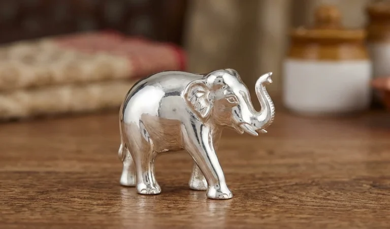 Vastu Tips: आपकी Life में भी रुके हैं काम? Good Luck के लिए घर में ऐसे रखें हाथी की मूर्ति
