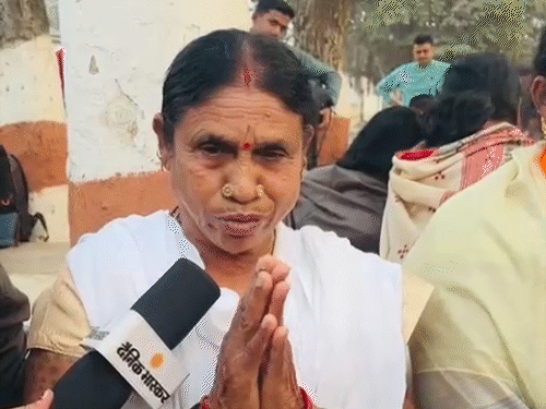 शराब घोटाला…379 दिन बाद आज रिहा होंगे लखमा:पत्नी बोलीं-रिहाई का सोच-सोचकर दुबली हो गई, अब अच्छा लग रहा; सुप्रीम-कोर्ट ने दी है अंतरिम जमानत