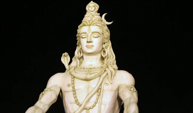 Mahashivratri 2026 : महाशिवरात्रि के ठीक बाद सूर्य ग्रहण, 48 घंटे तक भूलकर भी न करें ये 3 गलतियां