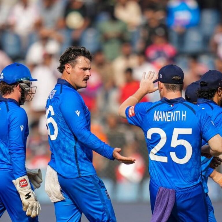 टी-20 वर्ल्डकप- 19.3 ओवर में नेपाल का स्कोर 123/10:आरिफ शेख 27 रन बनाकर पवेलियन लौटे, इटली के क्रिशन कालुगामगे को 3 विकेट