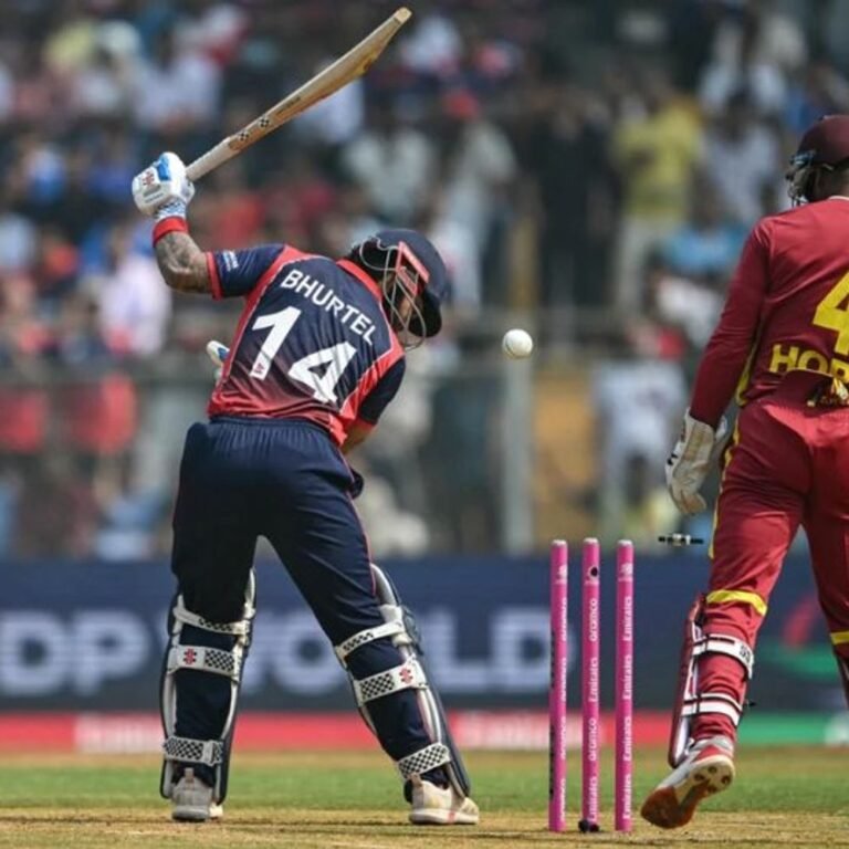 वेस्टइंडीज लगातार तीसरी जीत के सुपर-8 में:नेपाल को 9 विकेट से हराया, होप का अर्धशतक, होल्डर ने 4 विकेट लिए