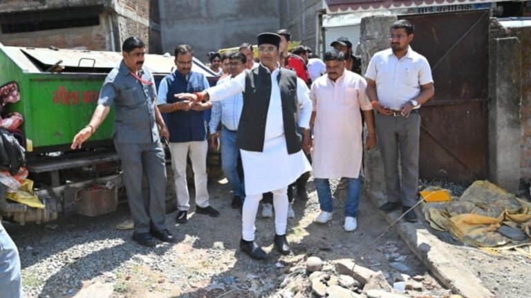 भोपाल में सरकारी जमीन पर बनी मस्जिद-मदरसे और मांस की दुकाने… मंत्री विश्वास सारंग ने सर्वे कर अतिक्रमण हटाने के दिए निर्देश
