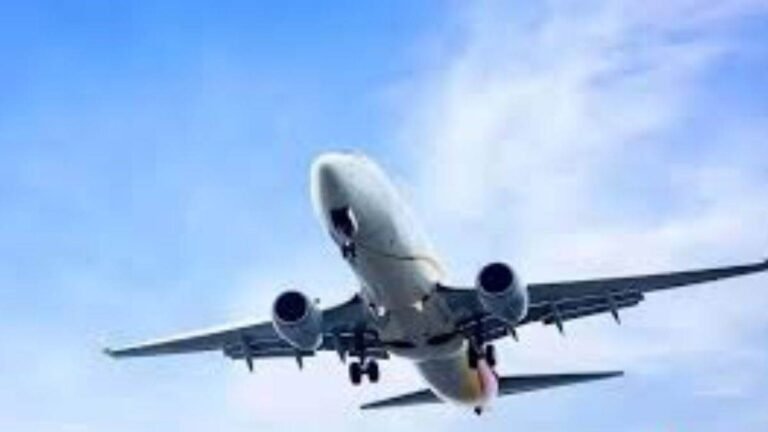 फोन कर कहा, सभी फ्लाइट क्रैश हो जाएंगी..मेरा सपना हमेशा सच होता है और प्रयागराज के सिविल एयरपोर्ट पर मचा दिया हड़कंप