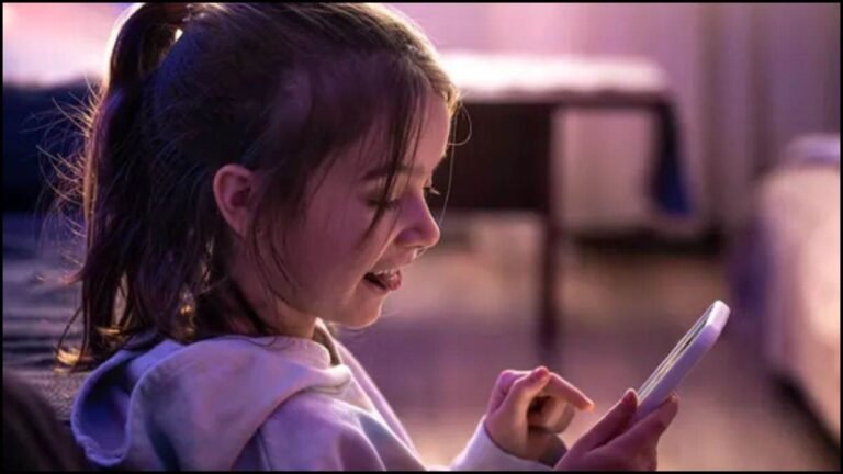 बच्चों की स्मार्टफोन की लत से हैं परेशान? अपनाएं ये 5 स्मार्ट टिप्स, बिना जोर-जबरदस्ती के छूटेगा पीछा