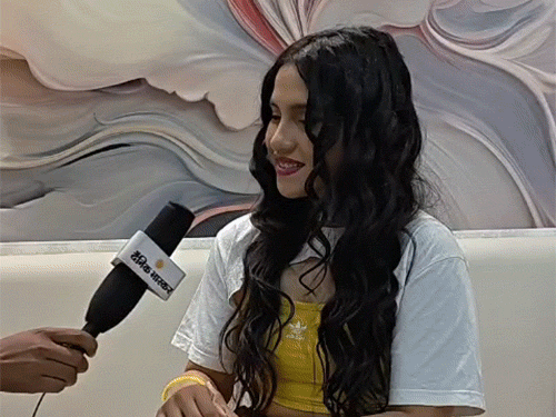 निकिता बोलीं- छत्तीसगढ़ी फिल्मों में गाने की इच्छा:कहा- एआर रहमान के साथ काम यूनिवर्सिटी में पढ़ाई जैसा, 'राब्ता' गर्ल की परफॉर्मेंस पर झूमे फैन्स