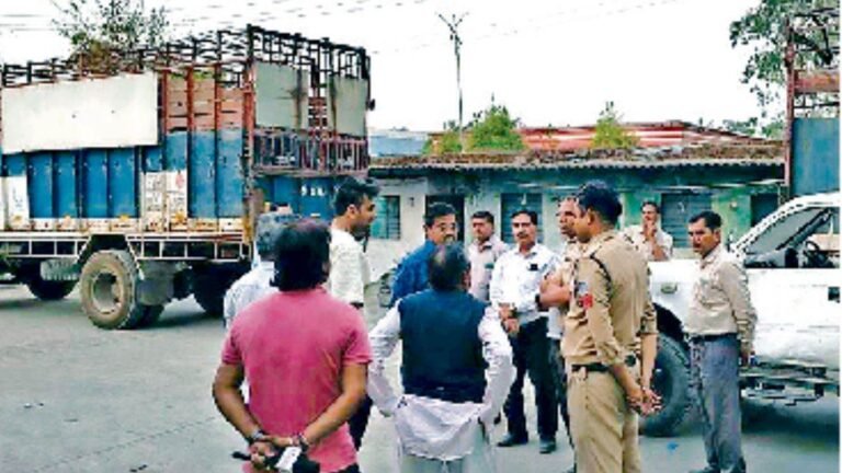 मंडीदीप में एलपीजी एजेंसी पर प्रशासन का छापा, 200 से अधिक सिलेंडर जब्त