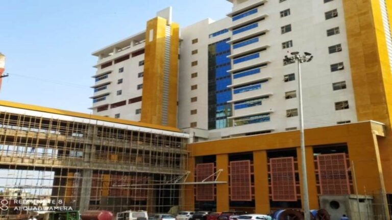 ‘वेंटिलेटर’ पर हमीदिया अस्पताल की सुरक्षा, महज 4 पुलिसकर्मियों के भरोसे भोपाल का सबसे बड़ा अस्पताल