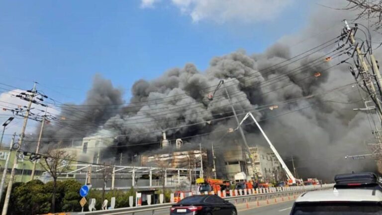 दक्षिण कोरिया में कार पार्ट्स फैक्ट्री में आग लगने 10 कर्मचारी जिंदा जले, 59 घायल