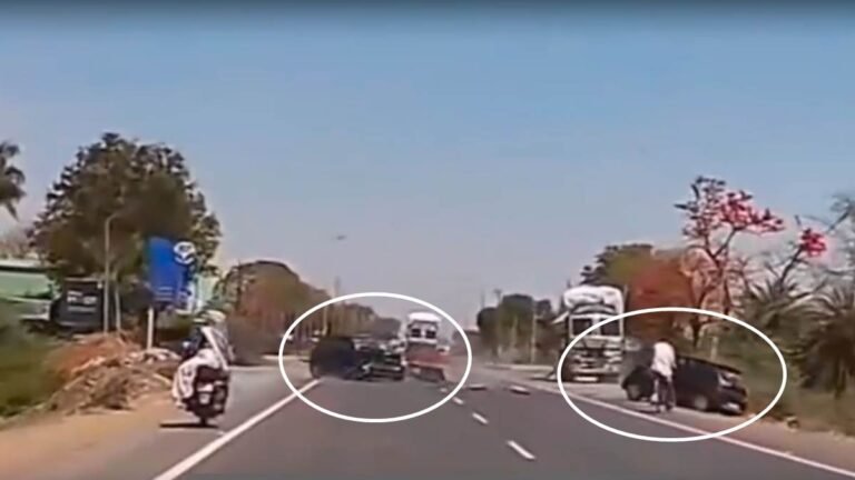 उज्जैन-झालावाड़ रोड पर अचानक मुड़ गया साइकिल सवार, उसे बचाने में टकराईं दो कारें: हादसे में तीन घायल