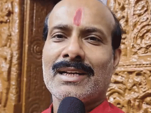 छत्तीसगढ़ में कब मनाई जाएगी होली?:ज्योतिषाचार्य बोले- 2 से 3 मार्च की रात होलिका दहन के लिए शुभ; जानिए सही मुहूर्त और नियम