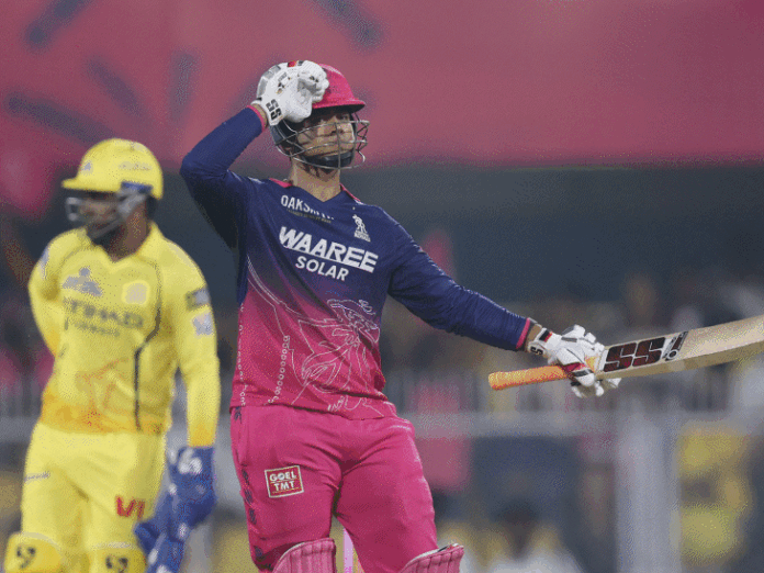 वैभव का पहली बॉल पर कैच छूटा:सिक्स लगाकर फिफ्टी पूरी की, जडेजा ने दुबे को आउट करके गन सेलिब्रेशन किया; मोमेंट्स