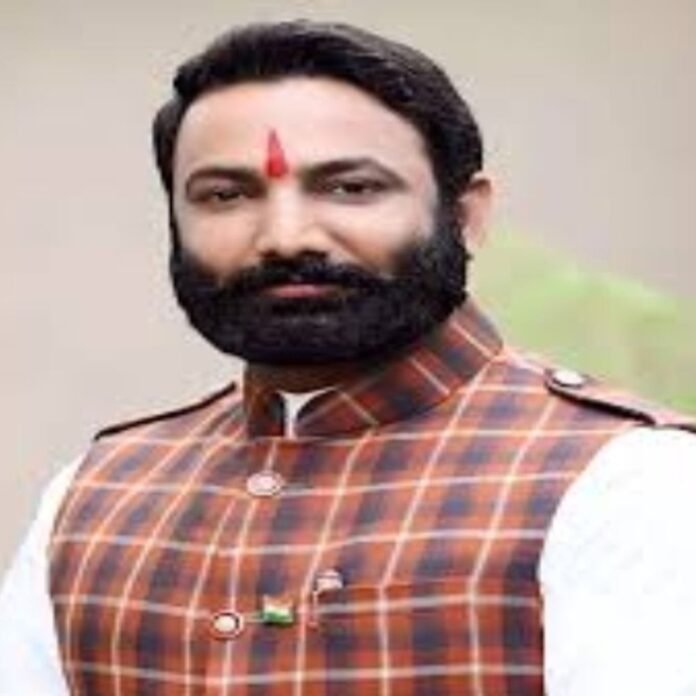 2013 मर्डर केस में वीरेन्द्र सिंह तोमर दोषमुक्त:कोर्ट बोला- पूरा मामला सिर्फ संदेह तक सीमित, सबूत नहीं मिले, फर्नीचर को लेकर हुआ था विवाद